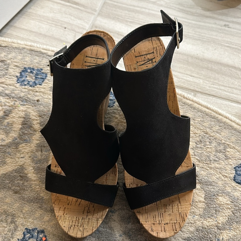 INC, international concepts, cork, wedge, black, high, back shoe - Picture 2 of 6